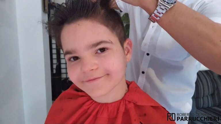 Taglio capelli corti per bambino di 10 anni: come scegliere il look perfetto